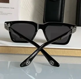 Czarne okulary Chrome Hearts