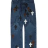 Jeansy Chrome Hearts Fleur z Cross Patch w kształcie krzyża na kolanie Jeansy Chrome Hearts Fleur z Cross Patch w kształcie krzyża na kolanie