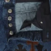 Jeansy Chrome Hearts Fleur z Cross Patch w kształcie krzyża na kolanie Jeansy Chrome Hearts Fleur z Cross Patch w kształcie krzyża na kolanie